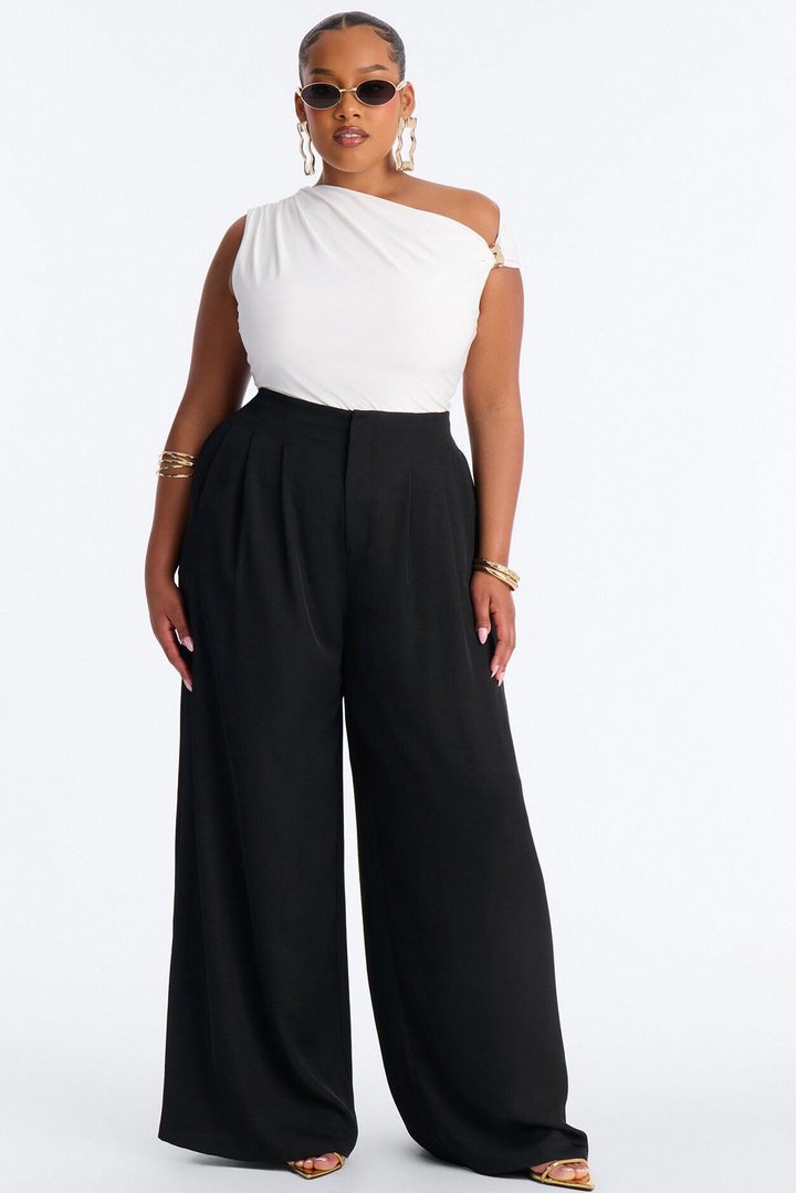 Moments Notice Off Shoulder Bodysuit - White