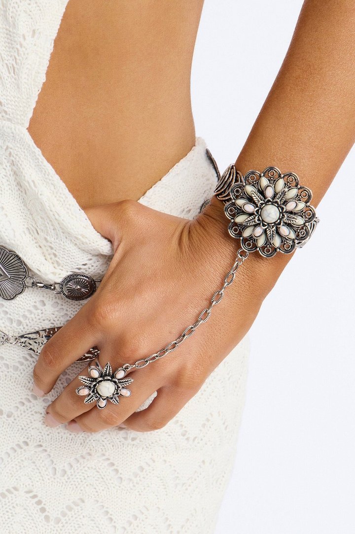 Willa Hand Chain - Silver/Combo