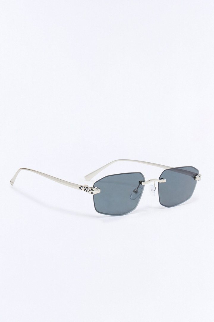 Set Me Free Sunglasses - Silver/Combo
