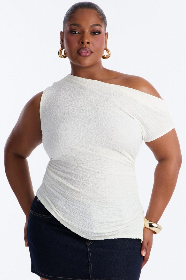 Tropical Tease Textured Off Shoulder Short Sleeve Top - Ivory