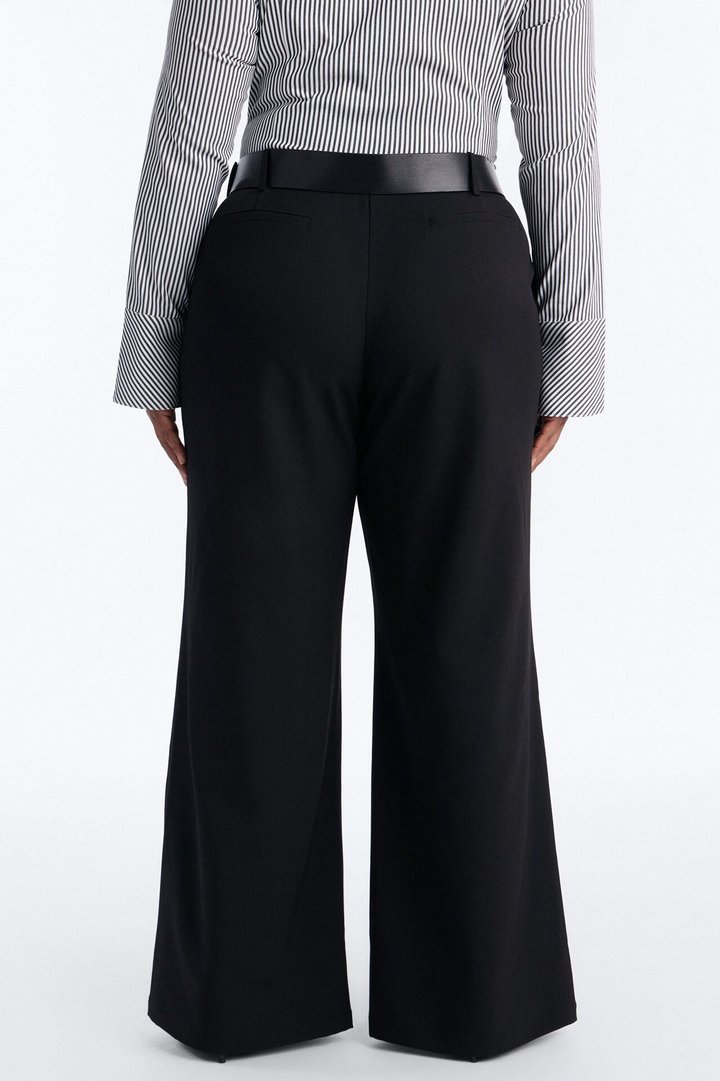 Angelina Low Rise Belted Straight Leg Trouser - Black