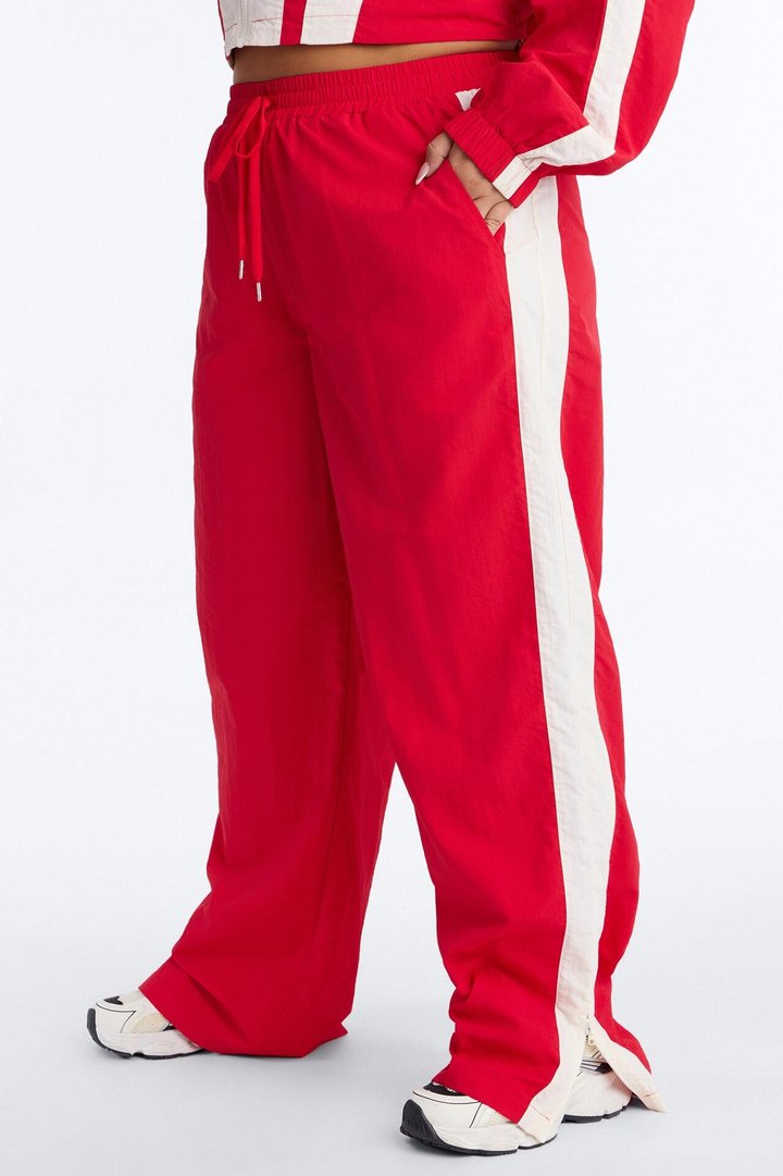 Fly Girl Era Color Block Windbreaker Pant″ - Red