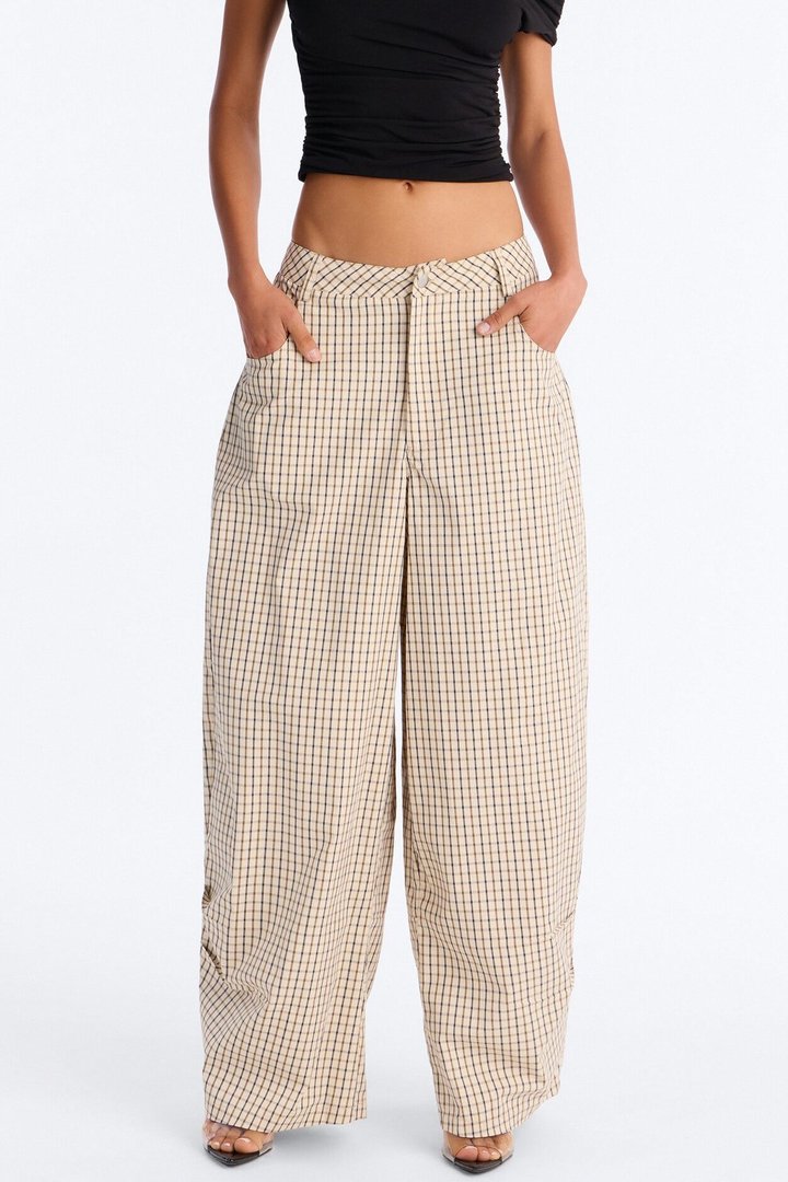 Kiyla Barrel Leg Mid Rise Pant - Sand/combo