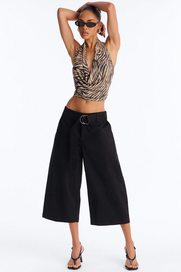 Charity Mid Rise Culotte Barrel Leg Pant - Black