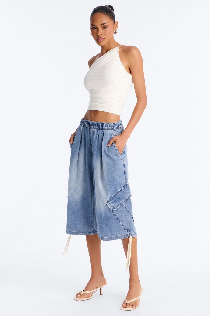 Aruba Pull On Cargo Denim Jorts - Light Wash