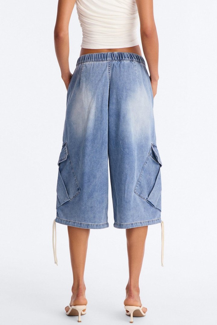 Aruba Pull On Cargo Denim Jorts - Light Wash