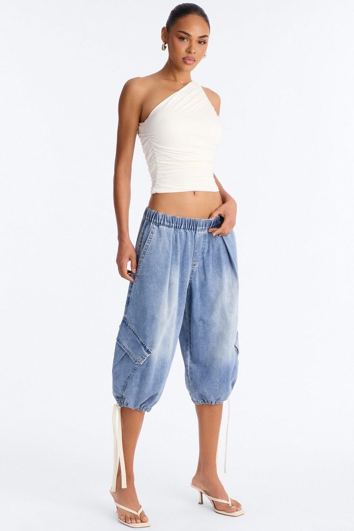 Aruba Pull On Cargo Denim Jorts - Light Wash