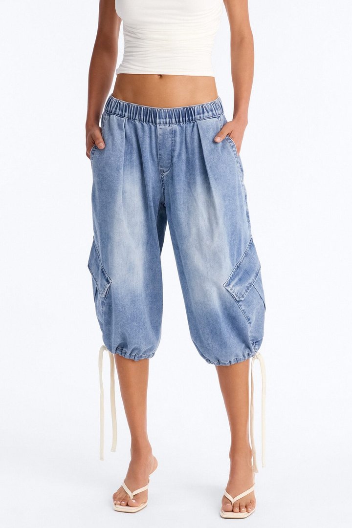 Aruba Pull On Cargo Denim Jorts - Light Wash