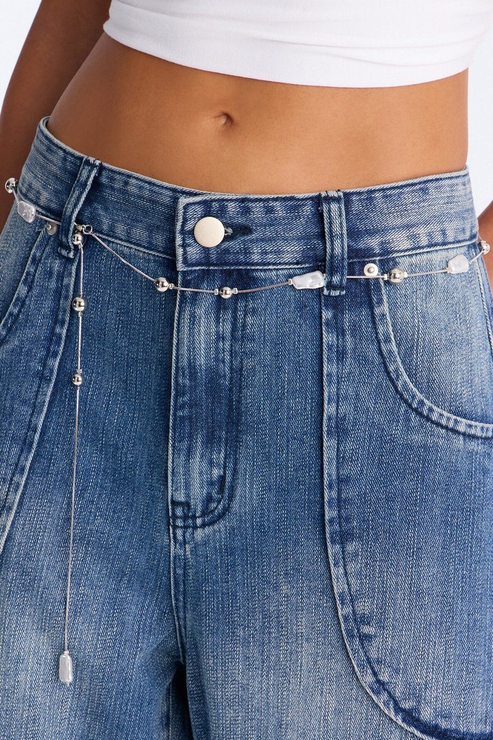 Meet Me Somewhere Chain Belted Barrel Jeans - Vintage Wash