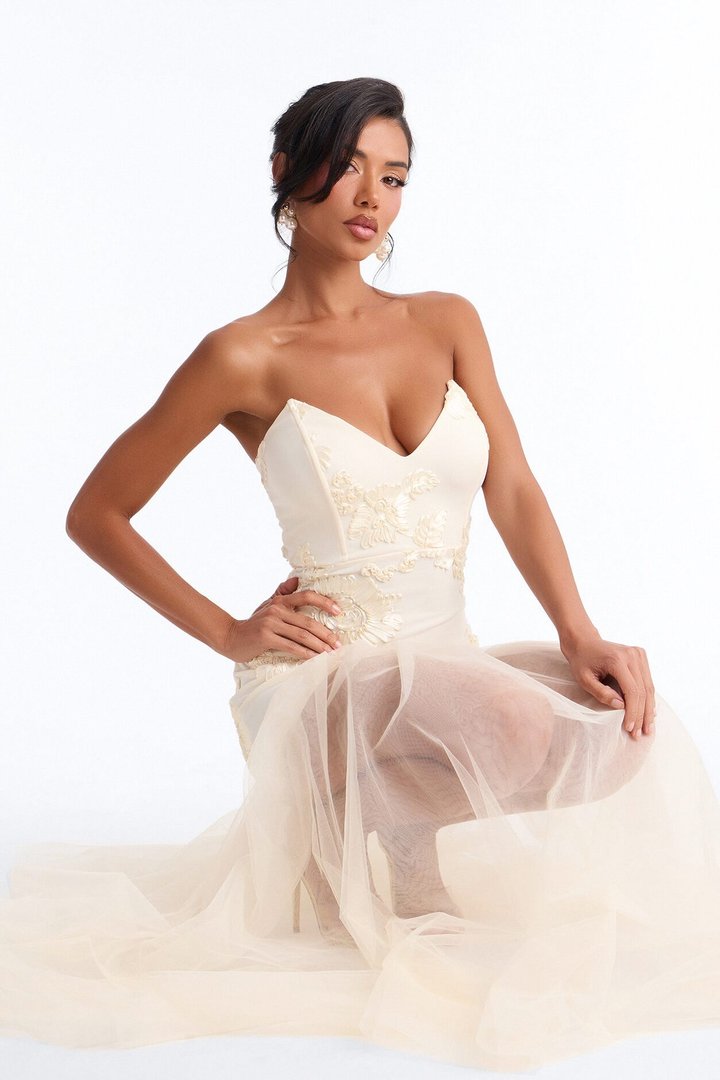Elena Embroidered Mermaid Gown - White