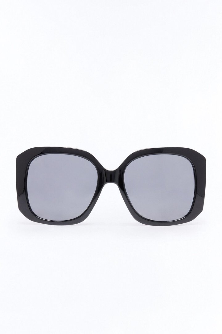 Miss Marisa Sunglasses - Black