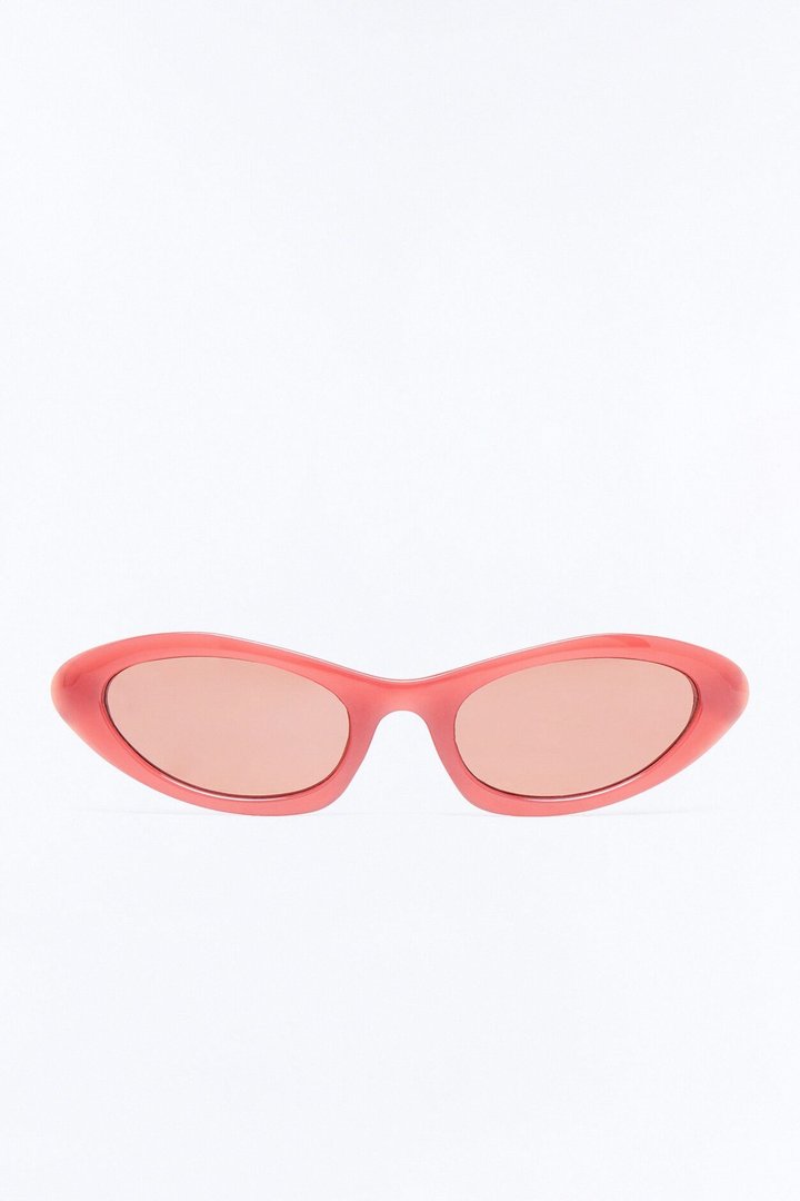 Malibu Moment Sunglasses - Red