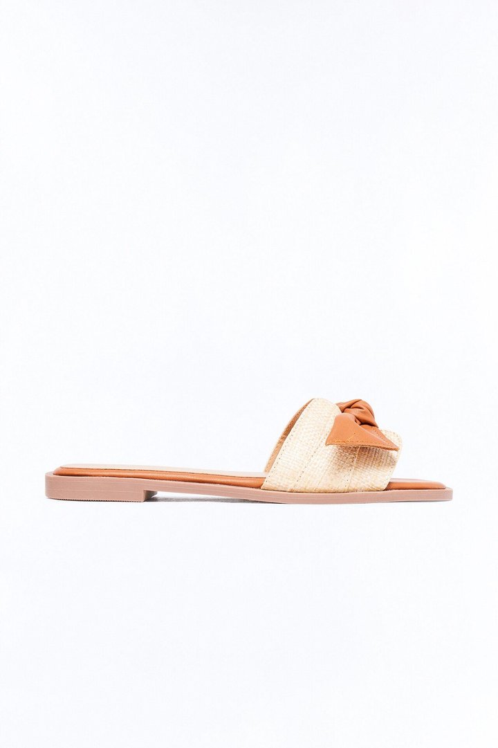Lyra Flat Sandals - Tan