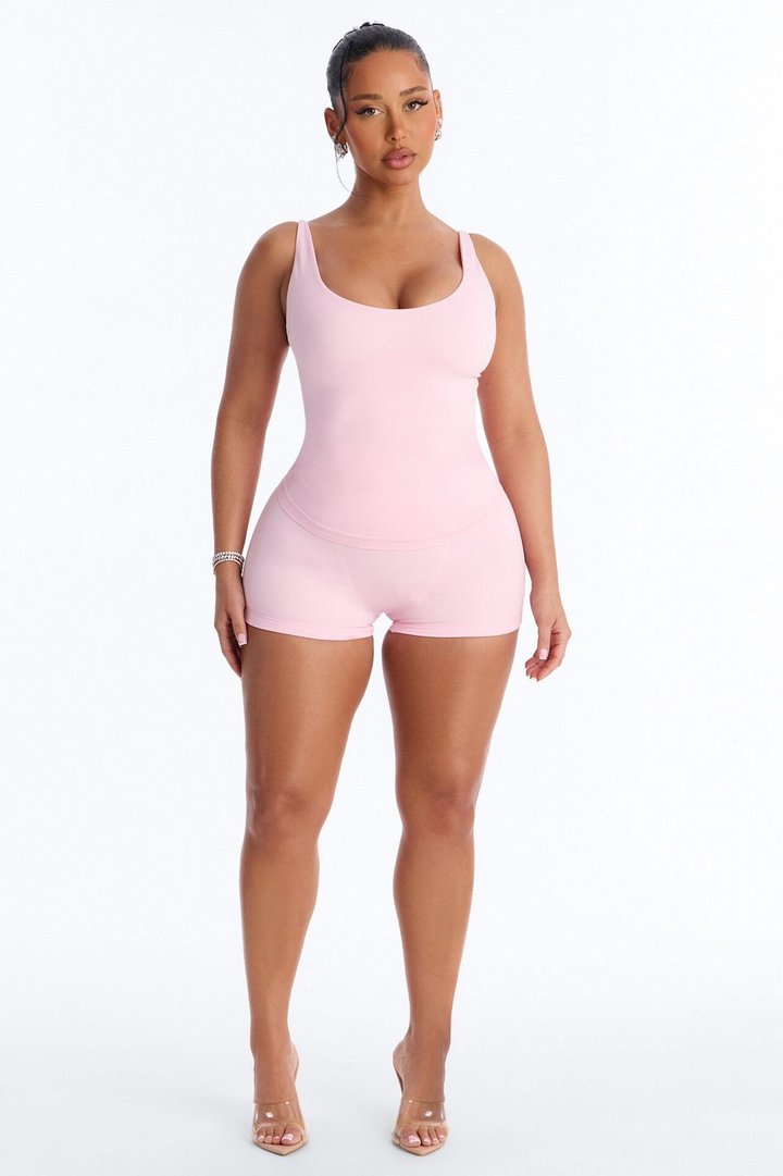 Seamless Smooth Double Lined Scoop Neck Cami Top - Light Pink