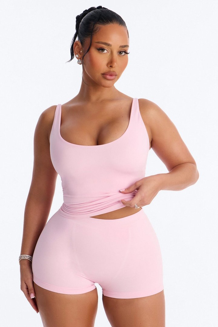 Seamless Smooth Double Lined Scoop Neck Cami Top - Light Pink
