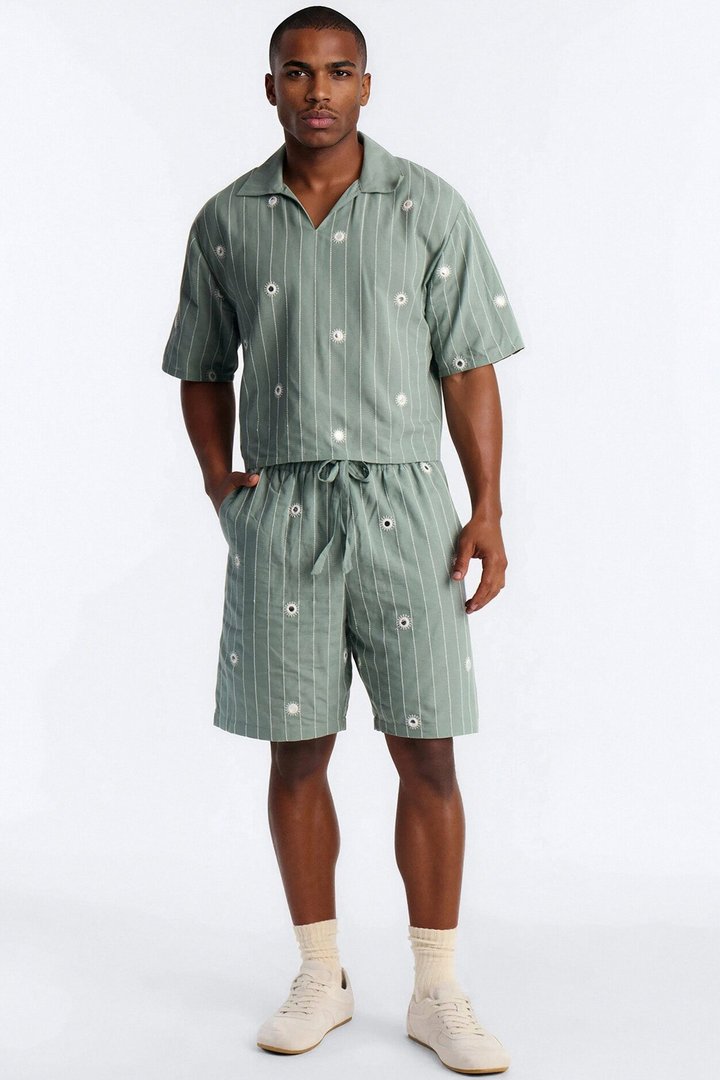 Relaxed Mirror Mirage Short - Olive