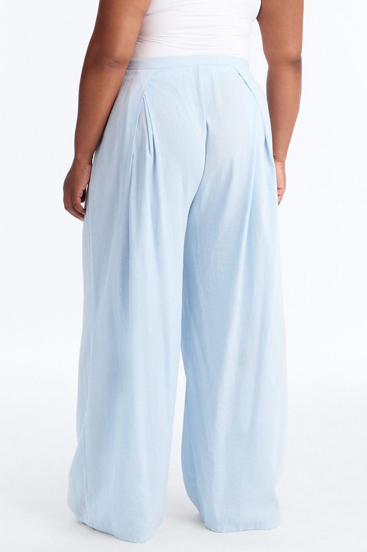 Tyra High Rise Pleated Wide Leg Pant - Light Blue