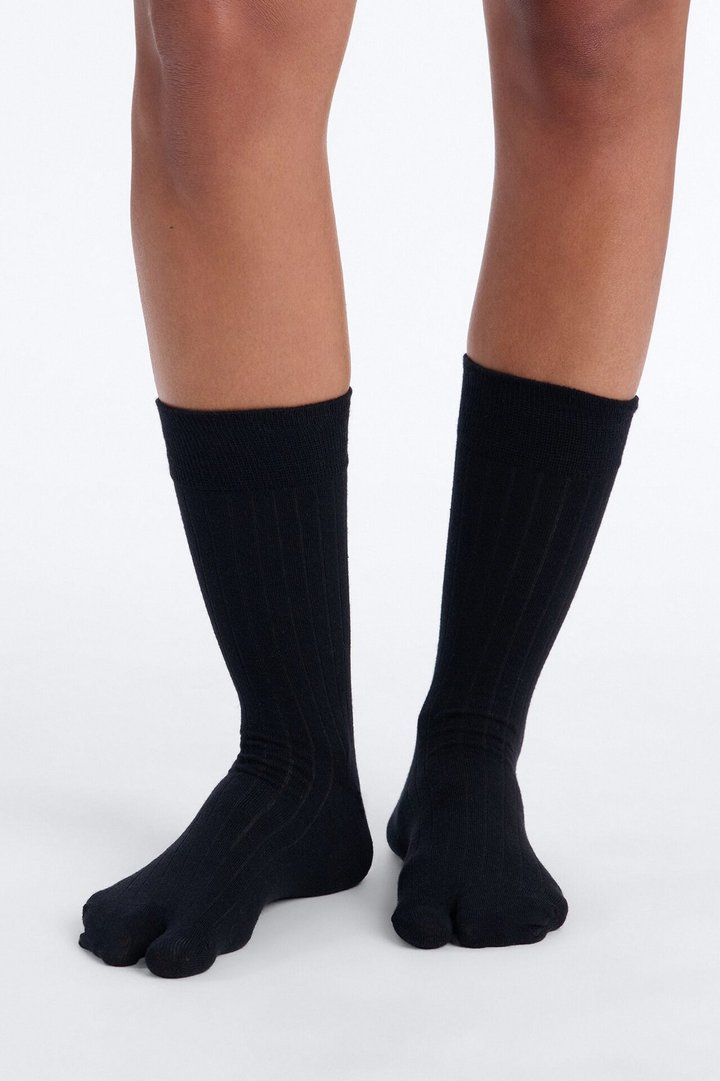 Split Toe Tabi Crew Socks - Black