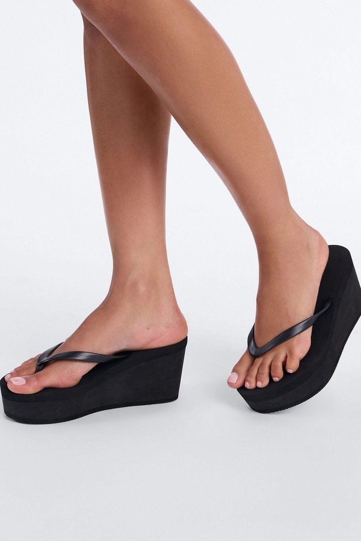 Hailee Thong Wedges - Black