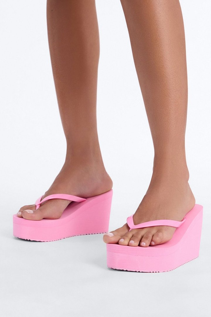 Saturday Thong Platform Wedges - Pink