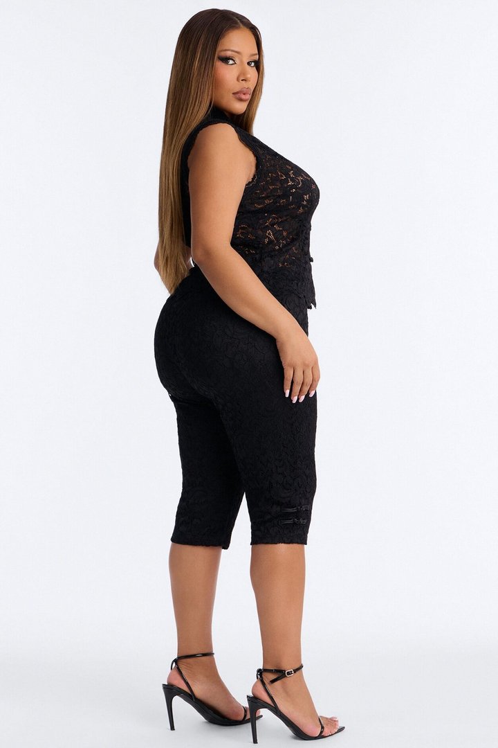 Le Fleur Lace Capri Set - Black