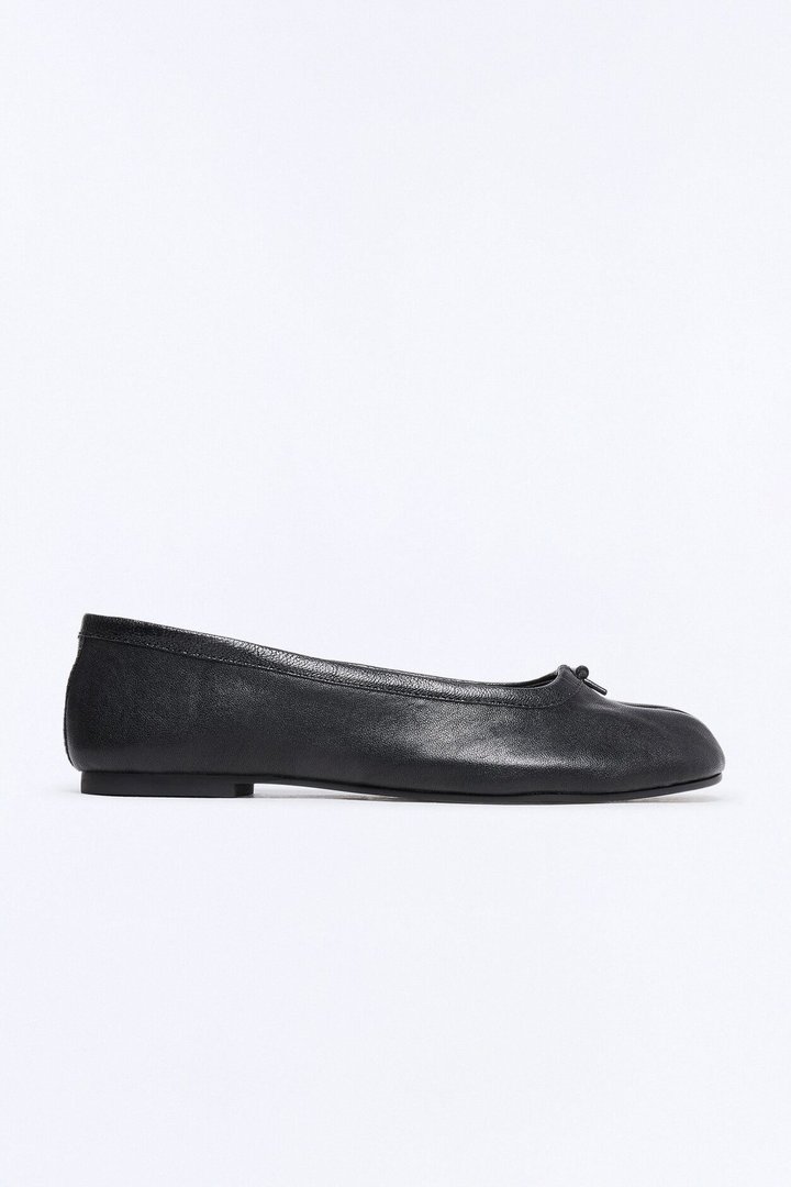 Steve Madden Calico Black Leather Split Toe Tabi Ballet Flat - Black