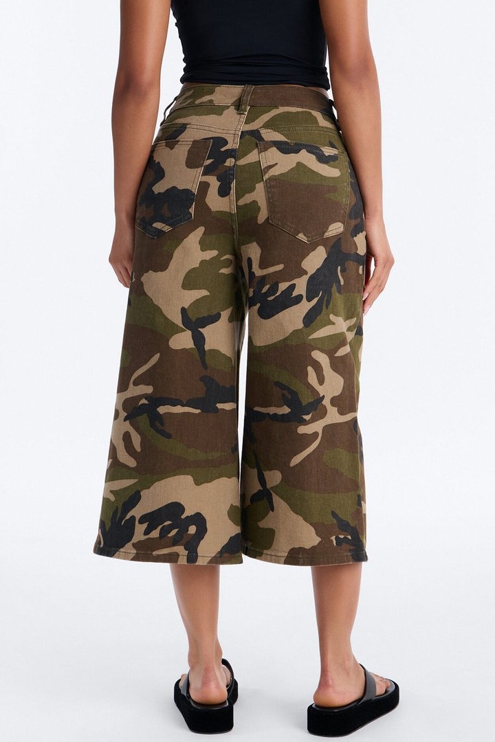 Gone Rogue Camo Culotte Jeans - Olive/combo