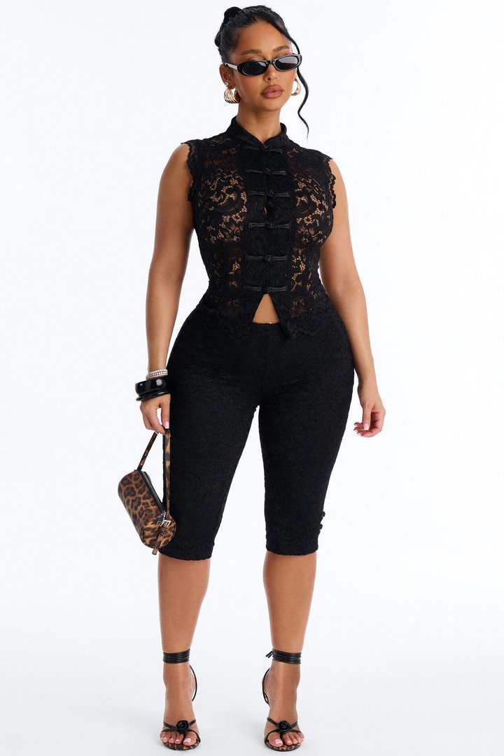 Le Fleur Lace Capri Set - Black