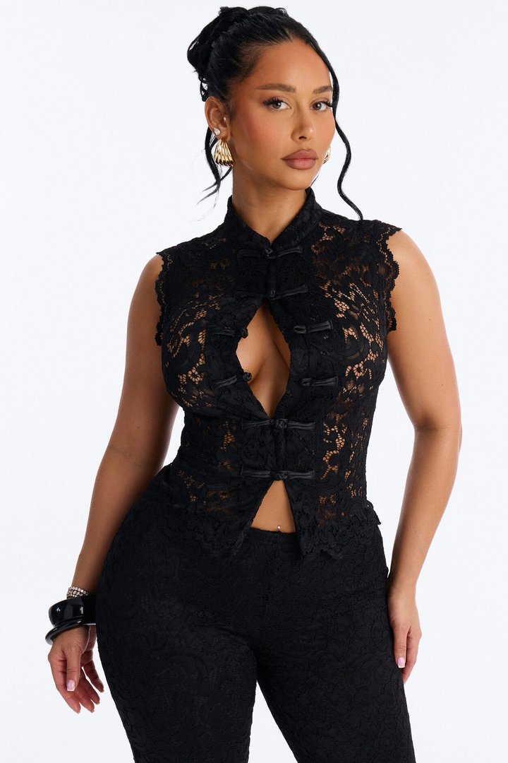 Le Fleur Lace Capri Set - Black