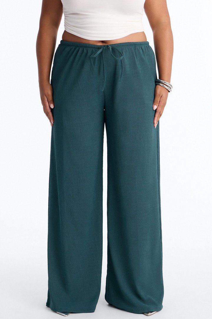 Sadie Low Rise Textured Wide Leg Pant 33″ - Hunter Green