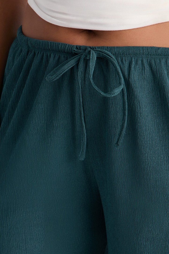 Sadie Low Rise Textured Wide Leg Pant 33″ - Hunter Green