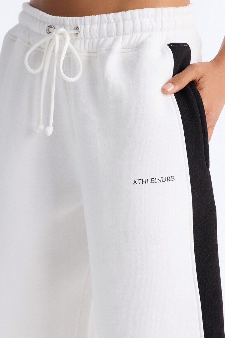 Athleisure Day Fleece Barrel Leg Pant Set - White/Black