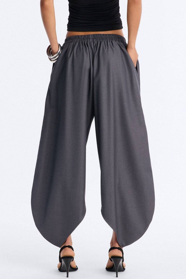Bianca Barrel Leg Low Rise Pant - Charcoal