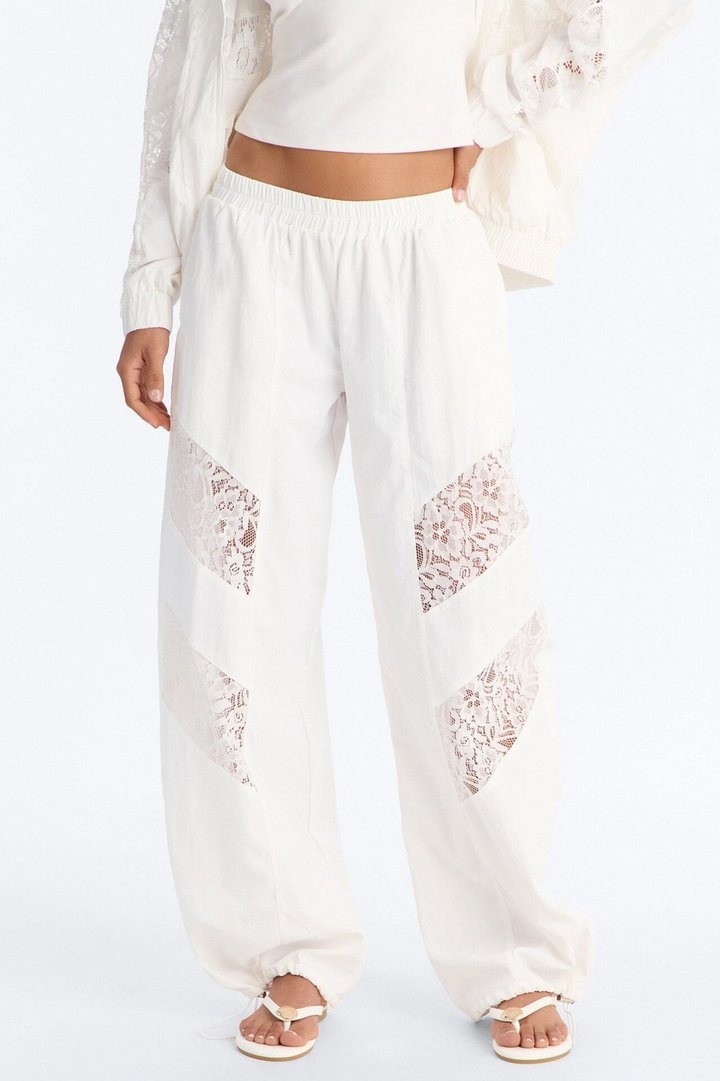 Sweet Addiction Lace Trim Windbreaker Pant - White