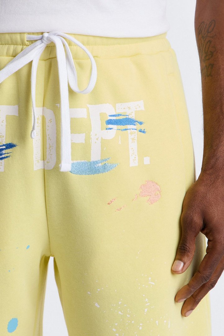 Relaxed Painted Gallery Embroidered Sweatshort - Butter Yellow