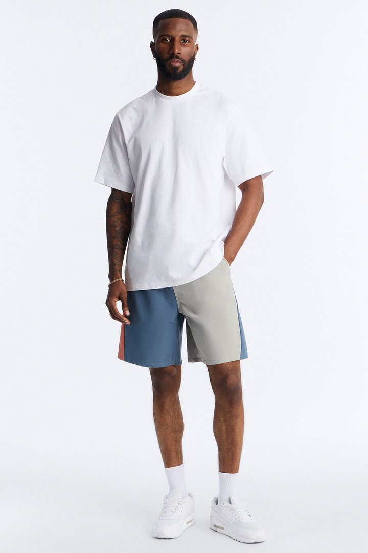 Relaxed Matari Color Blocked Short - Multi Color