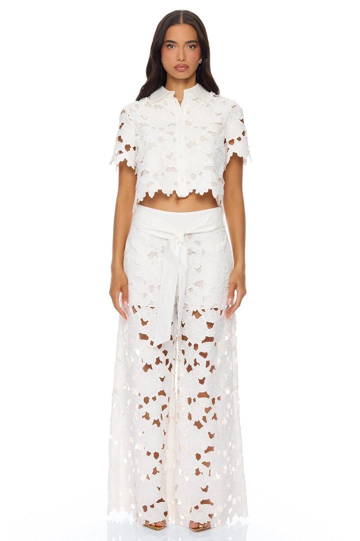Kierra Short Sleeve Embroidered Top - White