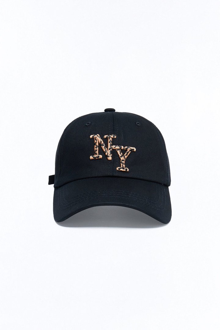 A Bit Wild In NY Baseball Hat - Black/combo