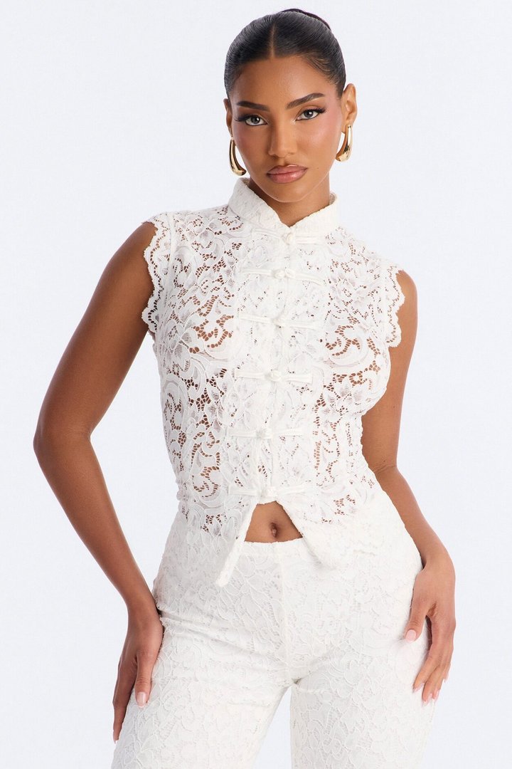 Le Fleur Lace Capri Set - White