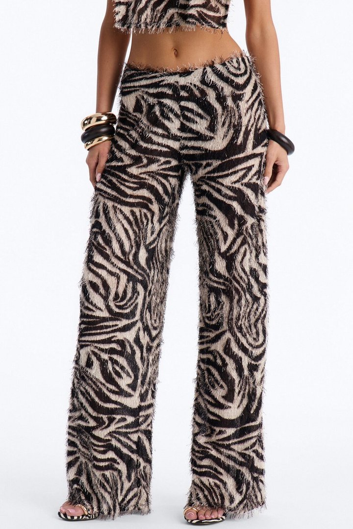 Anaya Textured Knit Abstract Low Rise Pant - Black/combo