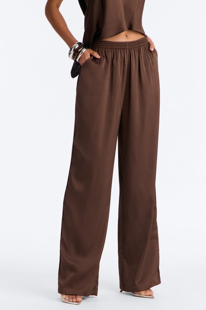 Teagan Low Rise Satin Wide Leg Pant 33″ - Chocolate