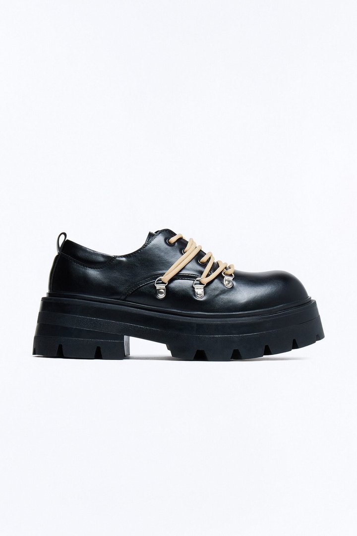 Chunky Hiker Lace Up Oxford Shoes - Black