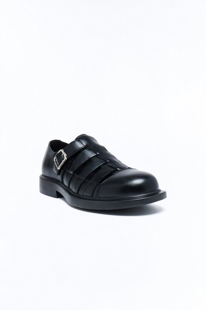 Faux Leather Closed Toe Fisherman Sandal - Black