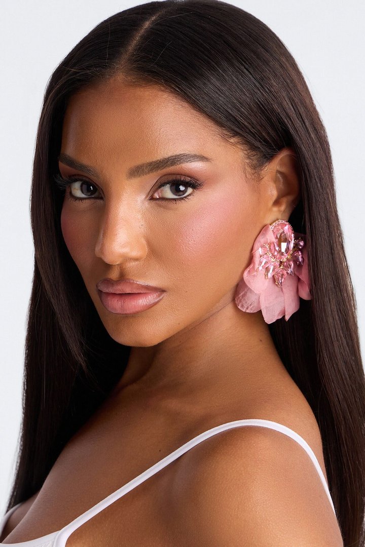 Sweep Me Off My Feet Earrings - Pink