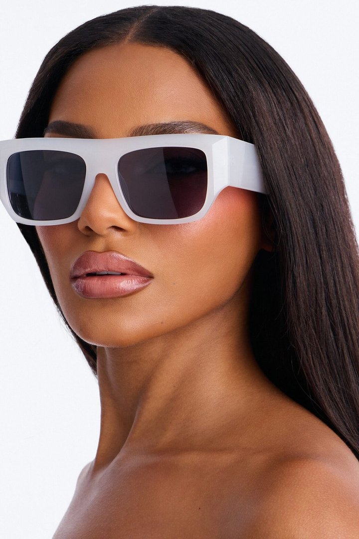 Cloud Kiss Sunglasses - White