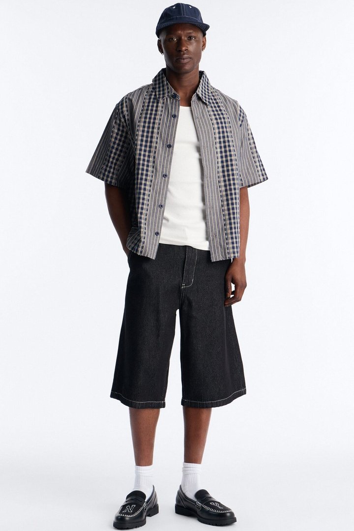 Relaxed Cropped Creekside Stripe Distressed Button Up Shirt - Navy