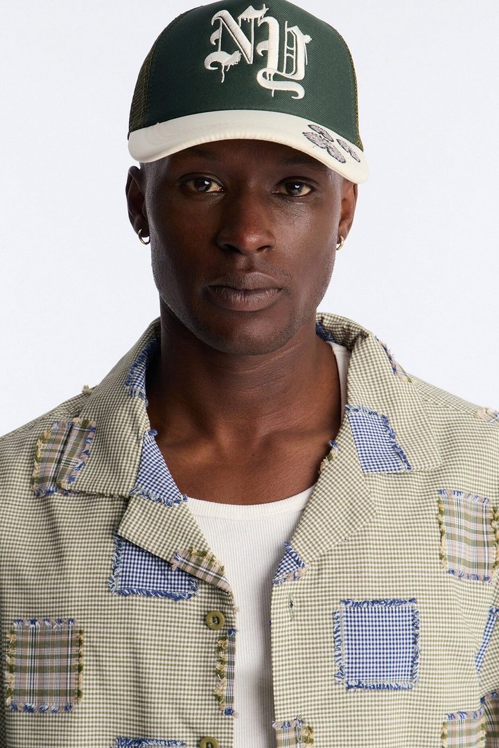 NY Old English Embroidery Trucker Snapback Hat - Green