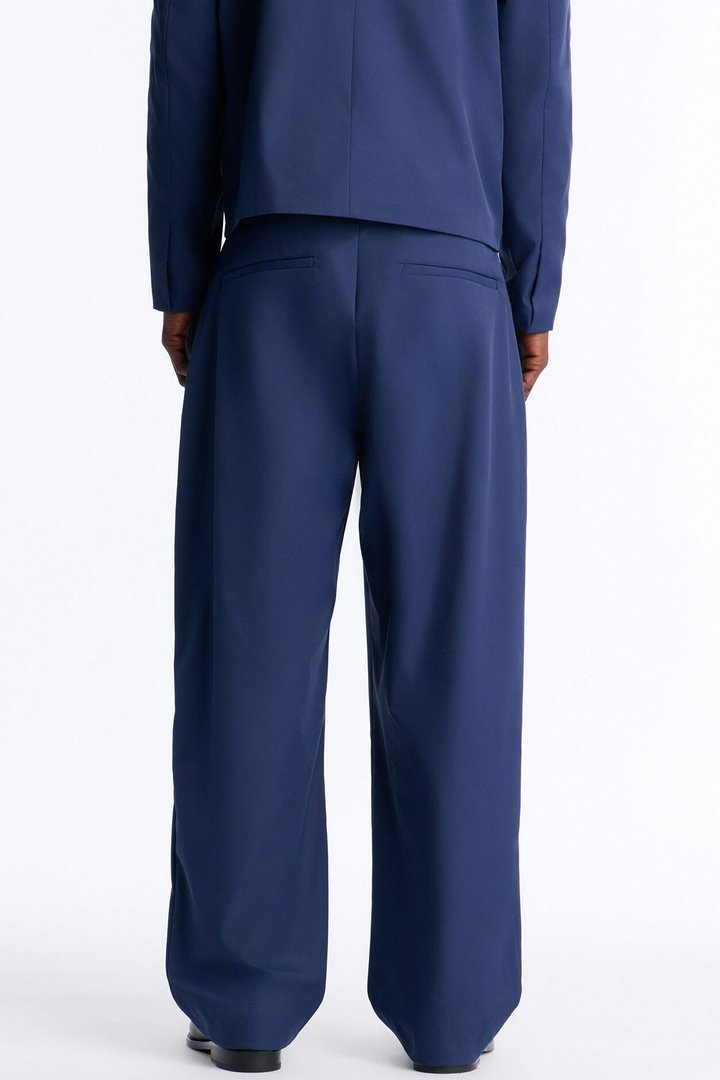 Relaxed Straight Heirloom Pleated Trouser - Navy