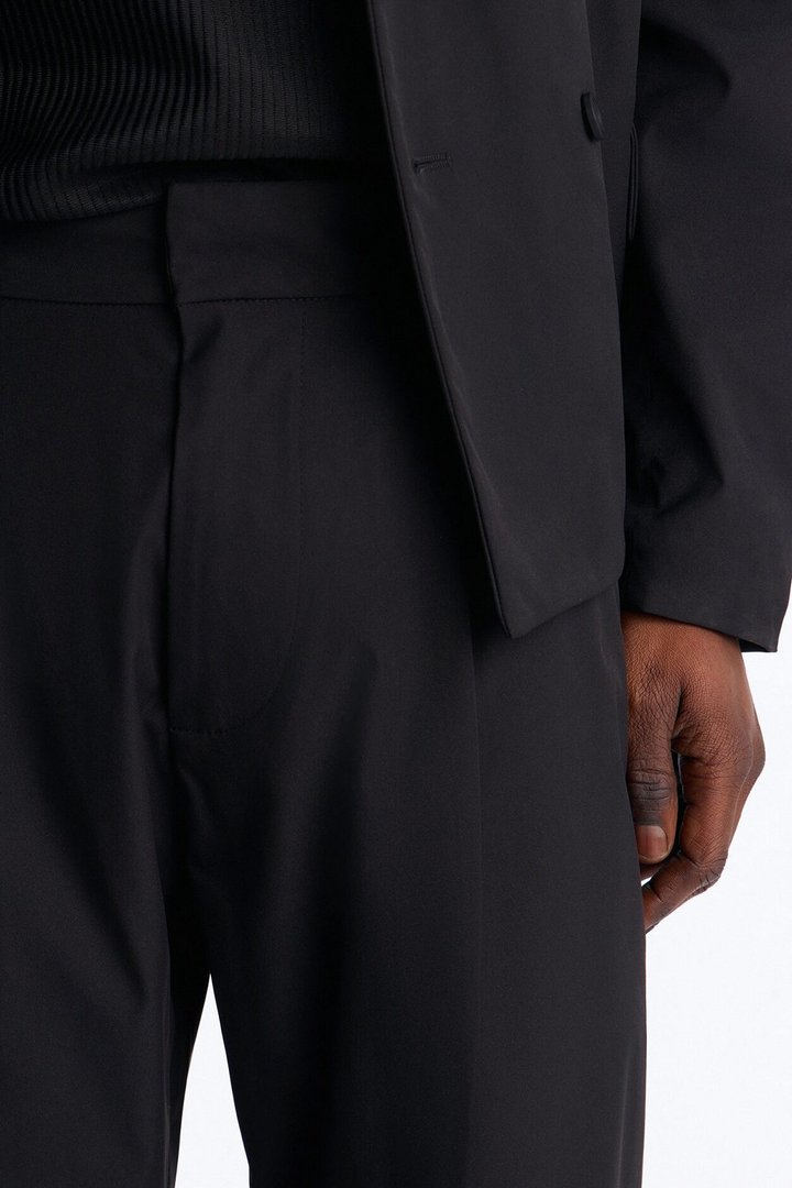 Relaxed Straight Heirloom Pleated Trouser - Black
