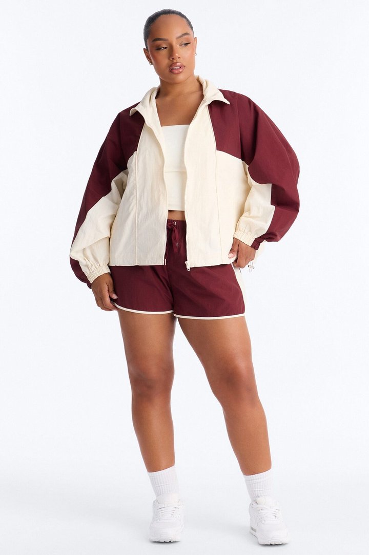 Extra Mile Color Block Windbreaker Jacket - Burgundy